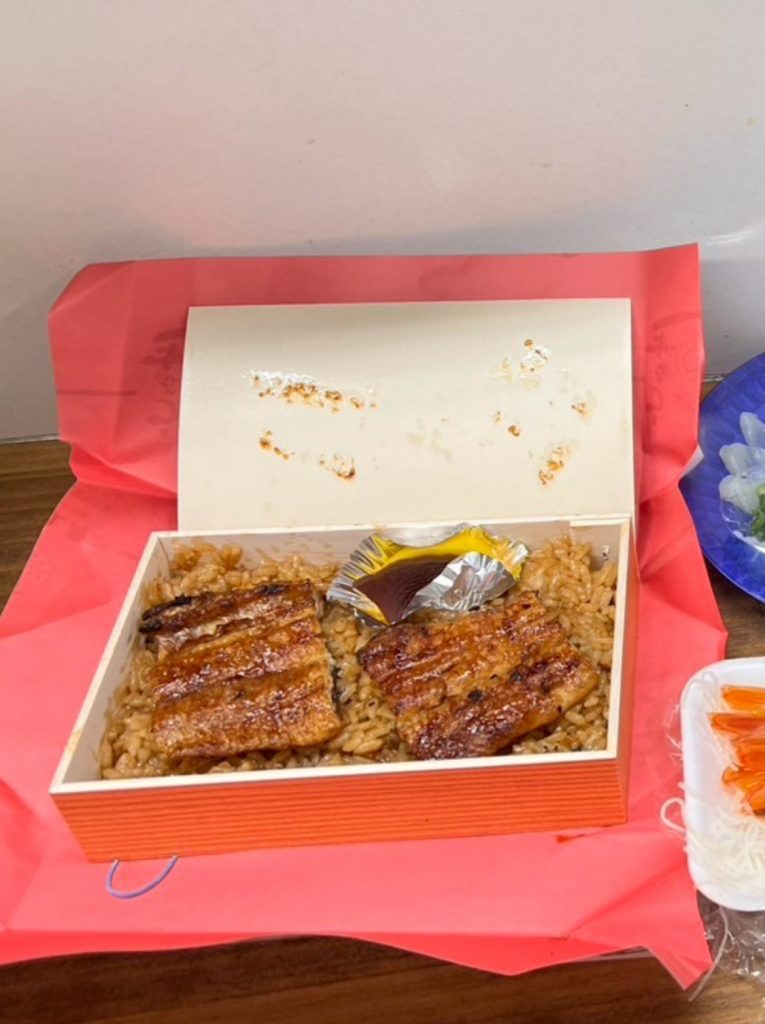 川上商店(木津市場鰻魚飯)